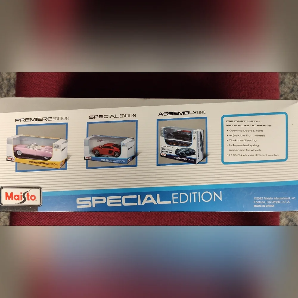 NWT Maisto Special Edition 2020 White Corvette Stingray Coupe Model 1/18Die-cast